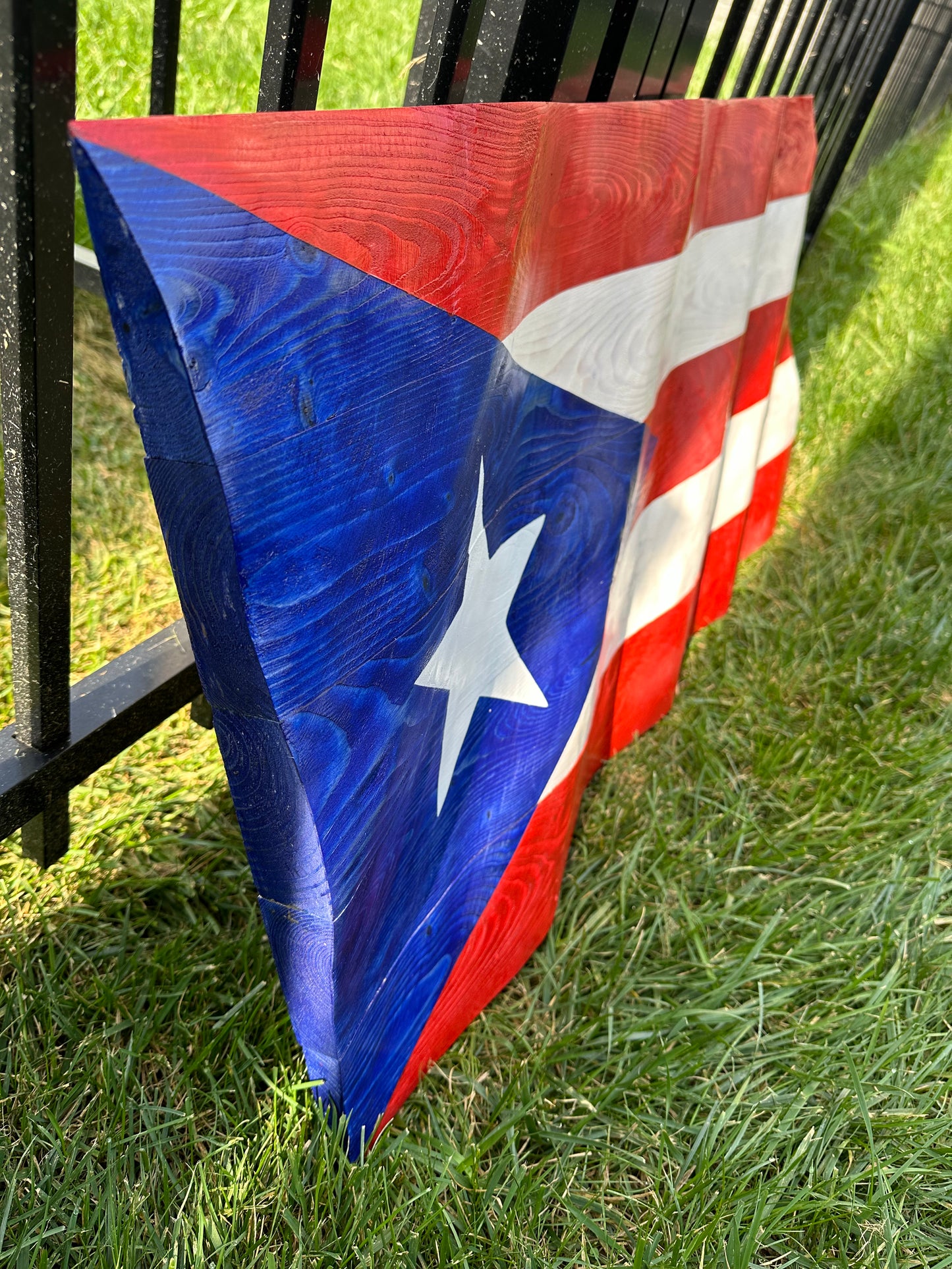 36” Wavy Puerto Rican Flag - Vibrant Outdoor Decor"